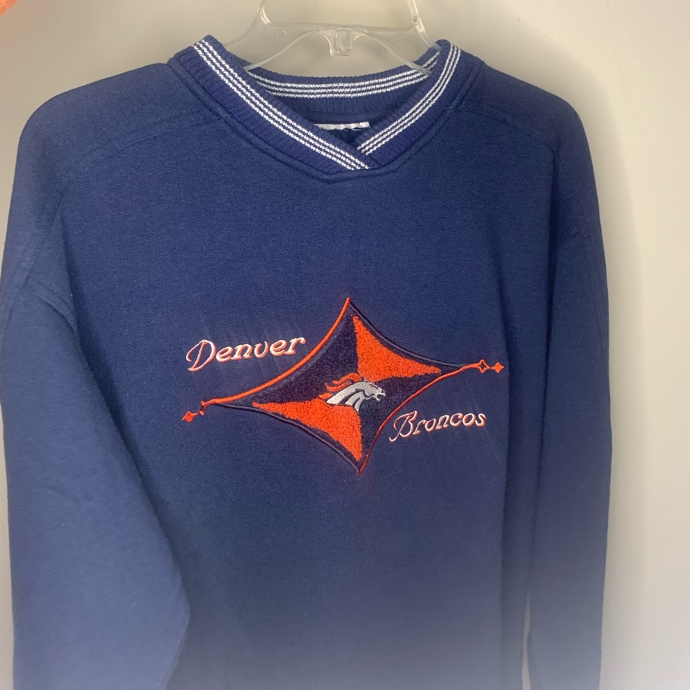 VINTAGE Denver Broncos NFL pullover